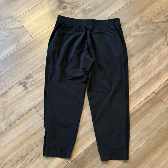 Athleta Black Athleisure Pants Side Stripe Cropped Lounge Activewear (Bin O-39) - Picture 5 of 5